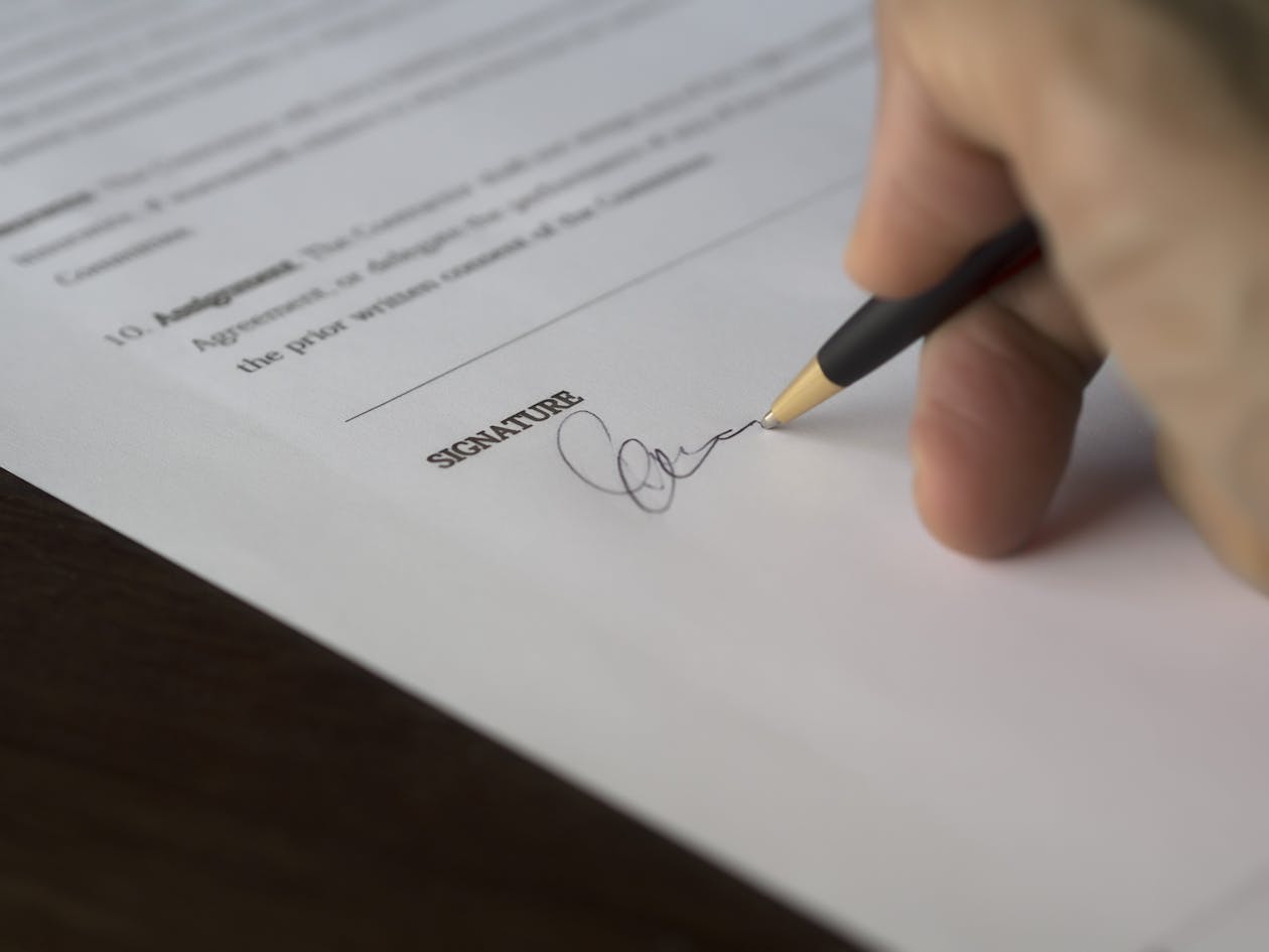 Signing a home warranty contract